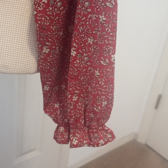 Floral top - Picture 7 of 11